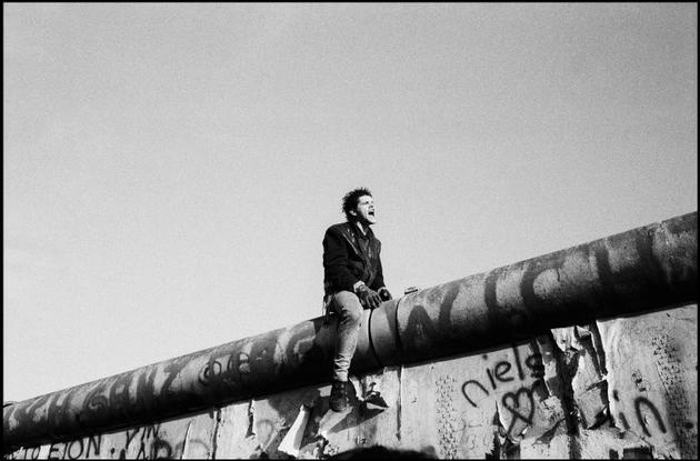 Berlín 1989. Foto: Raymond Depardon / Magnum Photos 